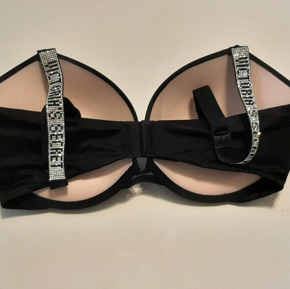Victoria's Secret Very Sexy Push-up Bra